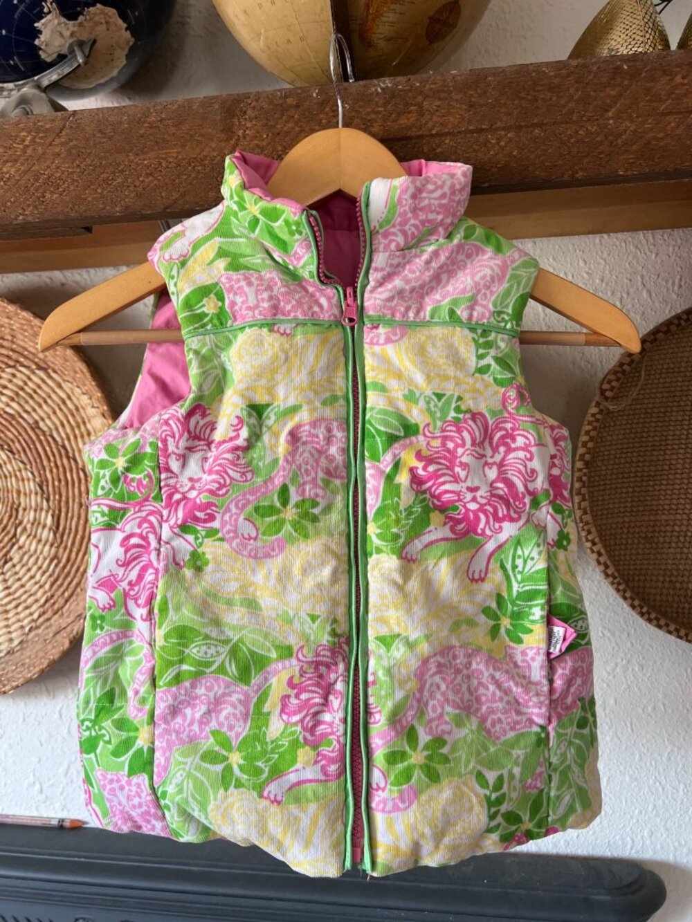 Lilly Pulitzer Kids 8 Reversible down Puffer Vest Pink Palm Tree & Jungle Floral